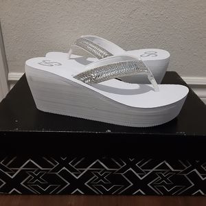 So sandals